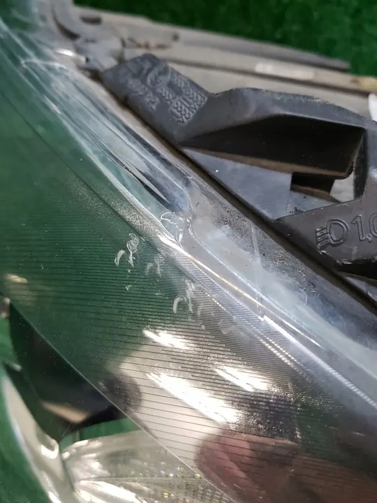 Farol dianteiro esquerdo Xenon Audi Q7 image 3