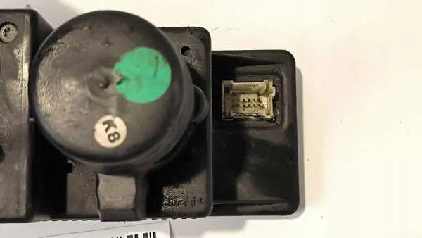 Pompe de serrure Mercedes W210 OEM 2108000148 image 2