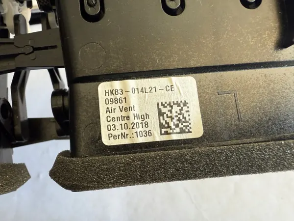 Grille de ventilation centrale Jaguar XE X760 OEM HK83-014L21-CE image 5