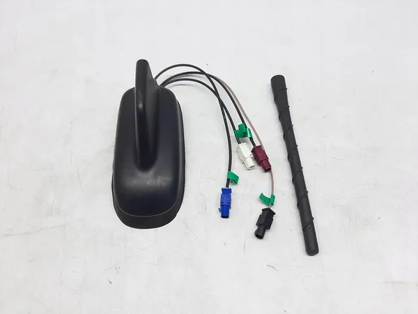VW POLO 6R Dakantenne 4 pin 6R0035501D image 2