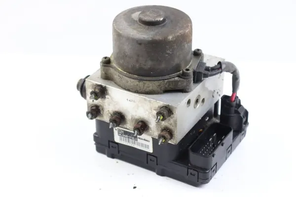 Pompe ABS Honda HR-V 2002 OEM X2T34576T image 3