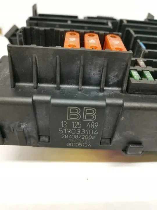 Module Confort OEM 13125489 pour Opel Vectra C 2.2L Diesel image 3