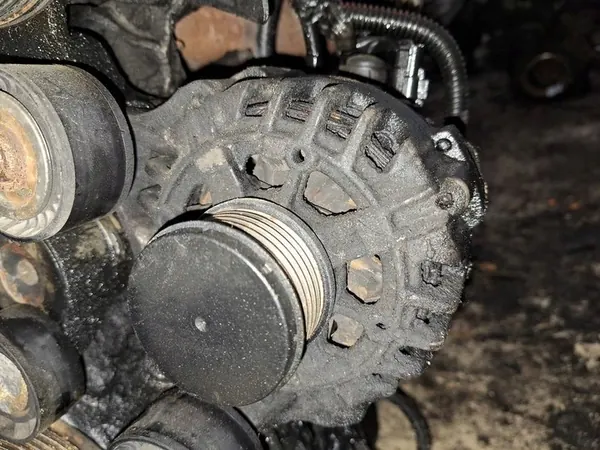 Citroen Berlingo Vaihtovirtageneraattori 2009 1.6L 9665580680 image 2