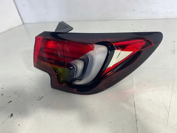 Luz trasera derecha Opel Astra K EU image 2