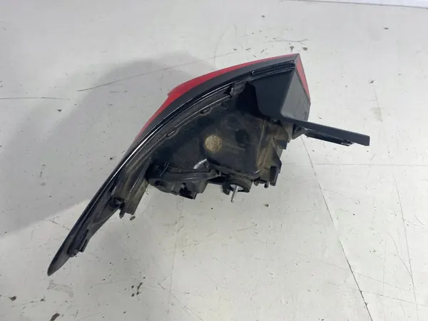 Luz trasera derecha Opel Astra K EU image 8