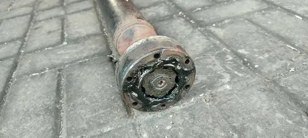 Drivaxel Audi A6 C6 Quattro 3.0TDI Manuell image 4