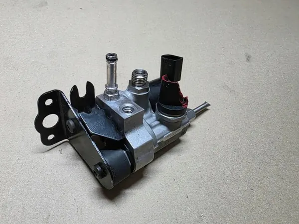 CNG-gasreducerare OEM 1S0906035C - Begagnat skick image 2