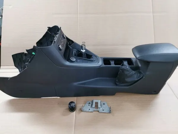 Set Tunnel d'accoudoir FORD FOCUS MK3 LIFT 15-18 image 10