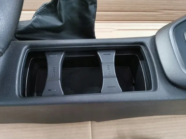 Set Tunnel d'accoudoir FORD FOCUS MK3 LIFT 15-18 image 3