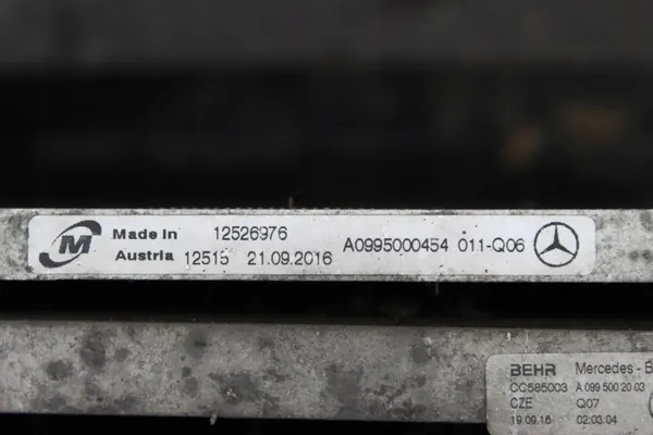 MERCEDES C W205 205 KOMPLET CHŁODNIC CHŁODNICE 0995000454 0995002400 image 4