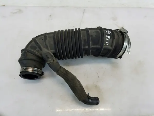 Intercoolerpijp OEM 28138-2Y300 voor Hyundai IX35 1.7 CRDI image 2