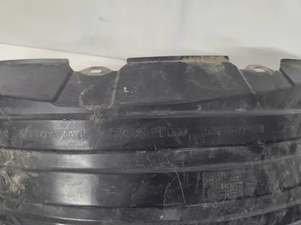 Front Left Wheel Arch Toyota Hilux 8 image 3