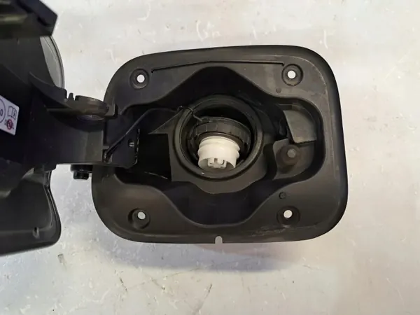 Polttoainesäiliön kansi OEM 7729348010 Lexus RX 3.5L 2021 image 5