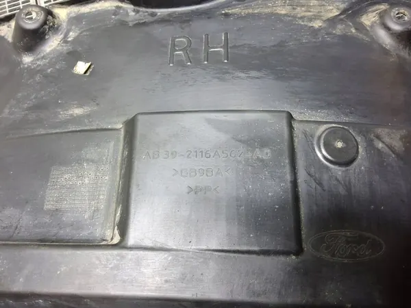 Fram hjulhus höger Ford Ranger 2015 AB392116A562AD image 8