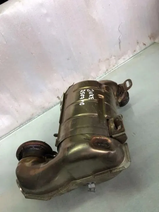 Catalyseur OEM 208A00821R pour Nissan Juke image 4