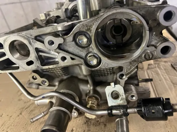 Cabeçote Toyota Auris II OEM głowica a1zr-e12u image 6