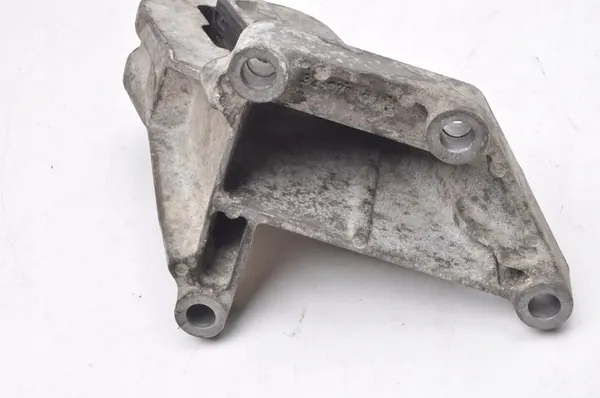 VOLVO XC90 I LIFT 4.4 V8 Motorsteun 30723146 image 7