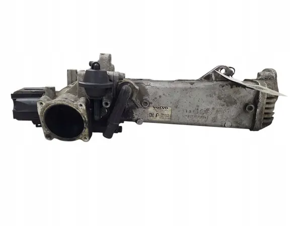 Volvo V70 2.4L Automaatti OE 30774531 image 4