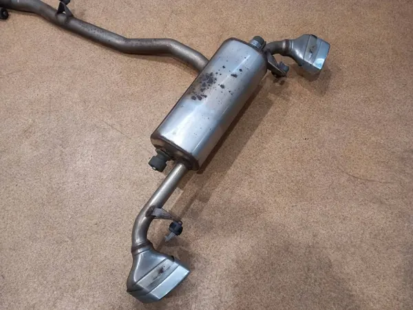 BMW 5 G31 Pakoputki Vaimenninputki OEM 8586756 image 6