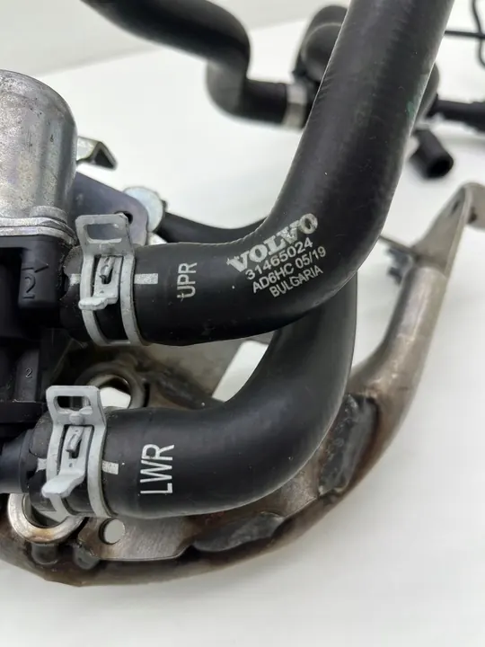 VOLVO V90 Lisävesipumppu ja jäähdyttimen letkusetti image 2