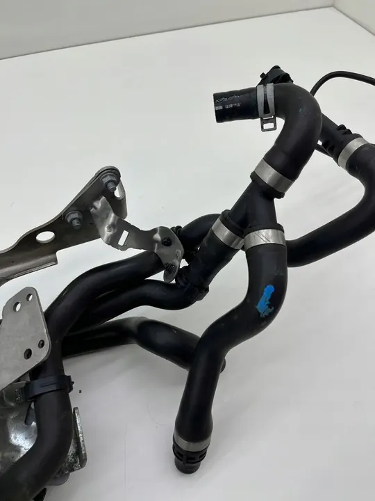 VOLVO V90 Lisävesipumppu ja jäähdyttimen letkusetti image 6