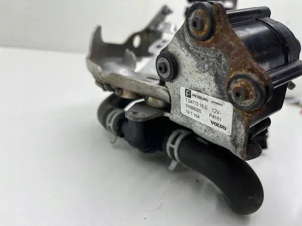 VOLVO V90 Lisävesipumppu ja jäähdyttimen letkusetti image 7
