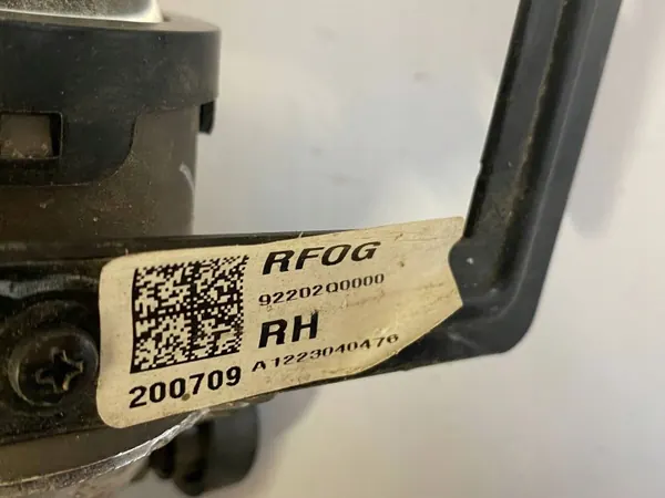 Hyundai I20 III Halógeno LED DRL Derecho OEM 92202Q0000 image 5