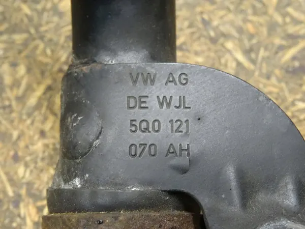 A3 8V GOLF VII LEON III 1.6 TDI Vesijohto 5Q0121064AR image 6