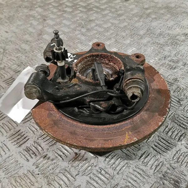 Mercedes-Benz takapyörän navan OEM UTO33689 image 6