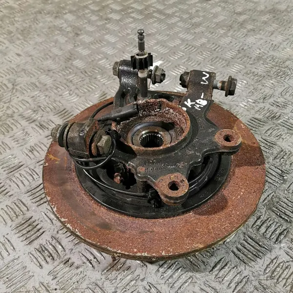 Mercedes-Benz takapyörän navan OEM UTO33689 image 7