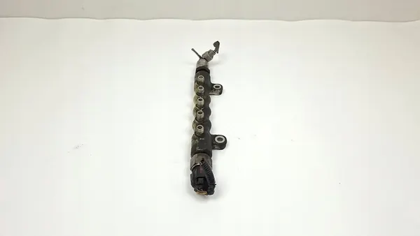 Tuyau de carburant Toyota Corolla Verso 2006 89458 image 2