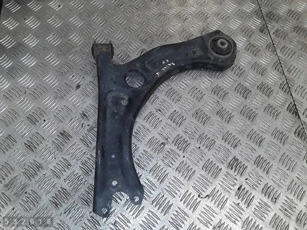 2018 Seat Arona Suspension Arm 1600 diesel OEM AM-532618 image 2