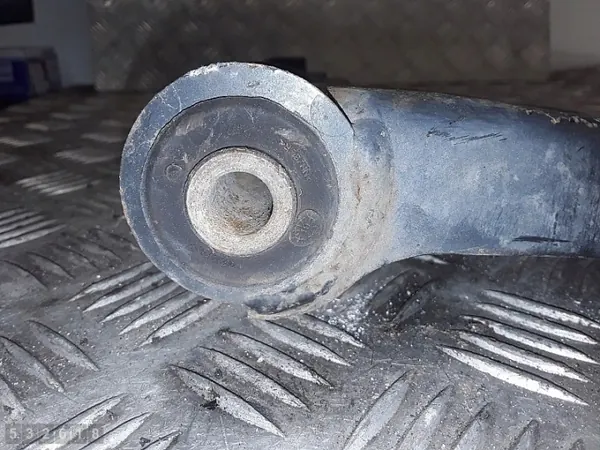 2018 Seat Arona Suspension Arm 1600 diesel OEM AM-532618 image 4