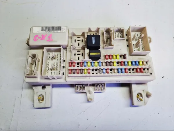 Sulakekotelo OEM 3M5T14A073BG Ford C-Max MK1:lle image 2