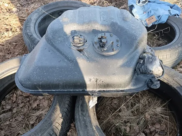 Réservoir Honda CRX Del Sol III 92-96 OEM image 3