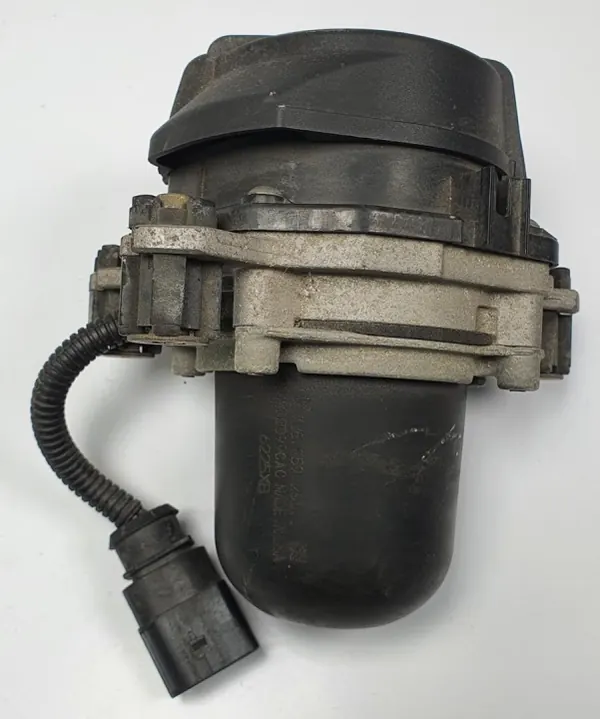 Bomba de aire secundario Porsche Cayenne 4.5 V8 OEM 7L5959253C image 2