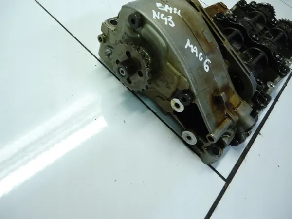 BMW Öljypumppu OEM 7544555/7567028 N43-moottorille image 3