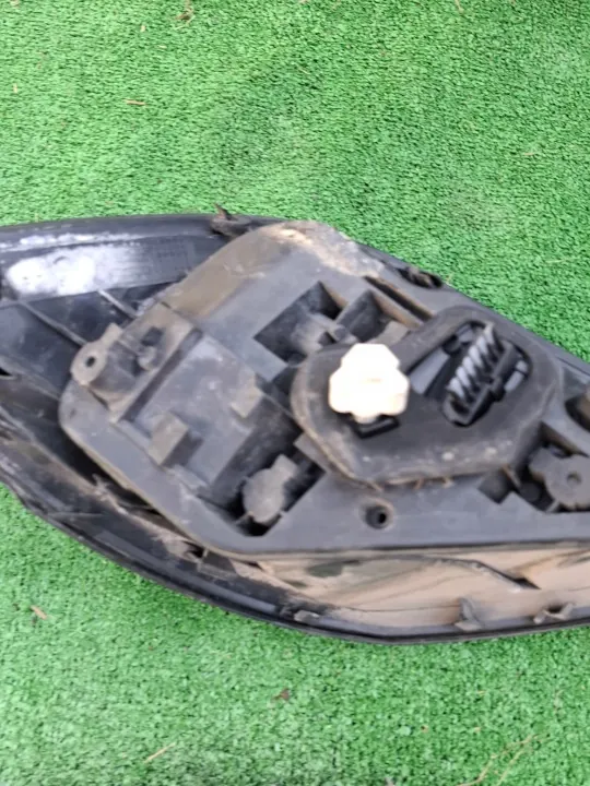 OEM 827626255 Linkes Rücklicht-Einsatz Renault Twingo 2 image 5