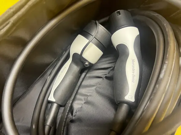 Cable de carga para Mercedes image 2