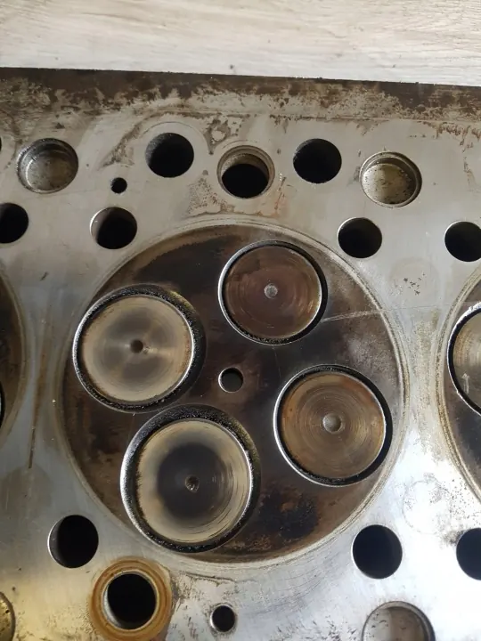 MAN TGL 4.5L Engine Head OEM D0834, 4 Cylinder image 6