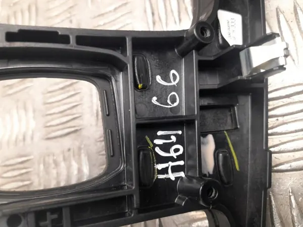 Abdeckung Mercedes-Benz GLE 2020 OEM A1676805602 image 5