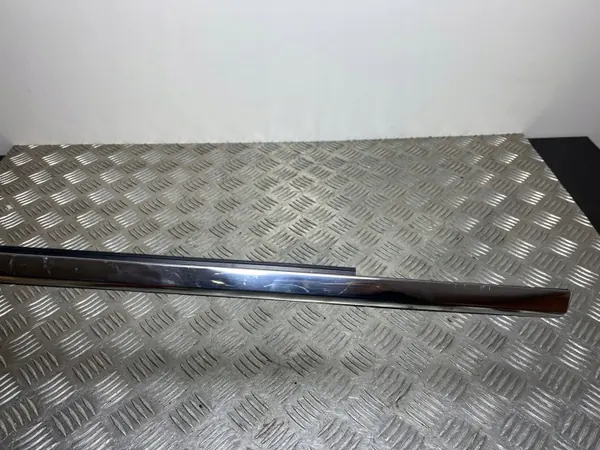 Jeep Cherokee achterruitrubber OEM FOB22799 image 4