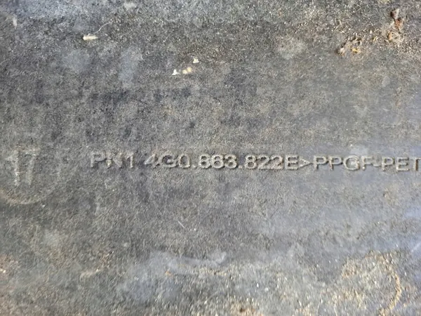 Motorplåt AUDI A6 C7 4G0863822E image 4