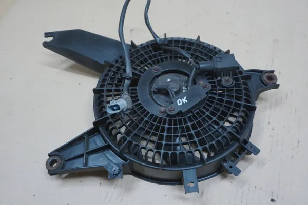 Hyundai Terracan Radiatorventilator Links 2.9 CRDi OEM image 5