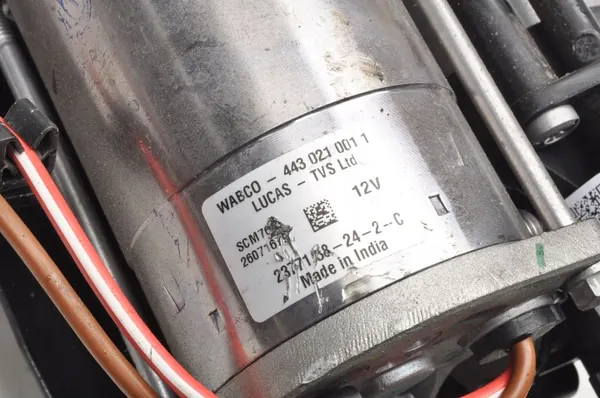 BMW I4 G26 Federungskompressor OEM 6894450 image 9