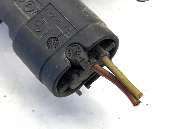 Serrure de capot avant droit OEM A2128210251 Mercedes S212 image 3