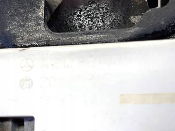 Serrure de capot avant droit OEM A2128210251 Mercedes S212 image 5