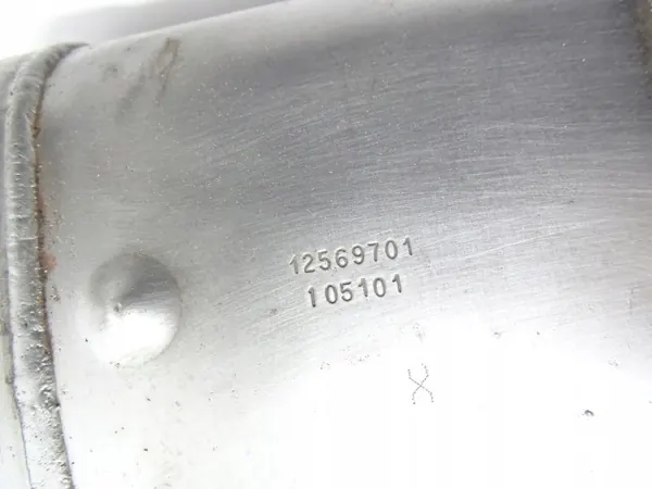 OEM 12569701 oikea pakoputken keräin Corvette C6 image 4
