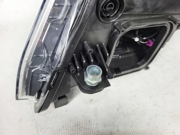 Rechter Mercedes GLK ILS BI Xenon Koplamp A2048200839 image 10