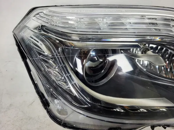 Rechter Mercedes GLK ILS BI Xenon Koplamp A2048200839 image 2